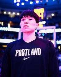 南宫28-解说：杨瀚森在G联赛有点申京&amp;约基奇的意思 他要提高三分准度